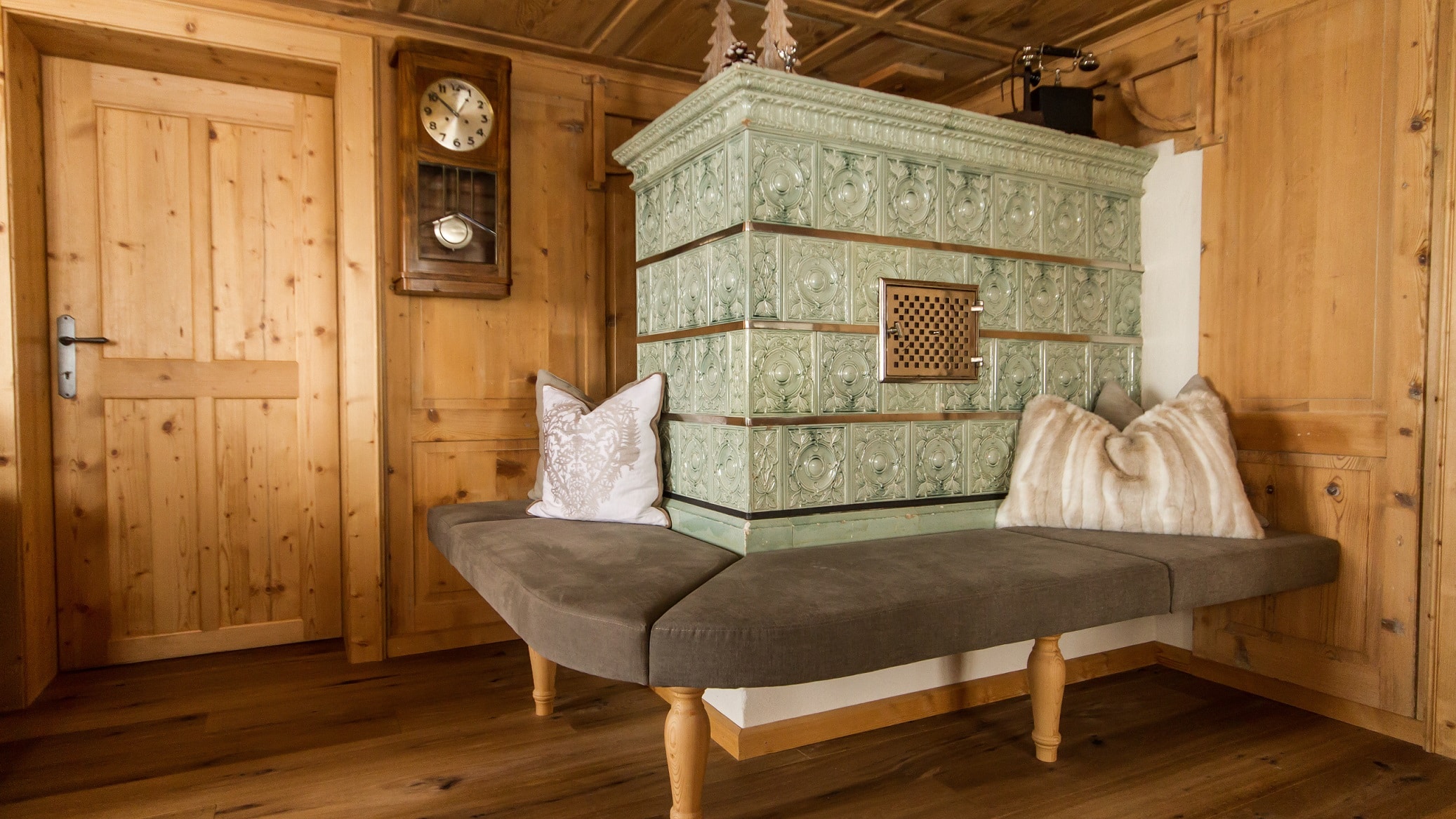 Kachelofen im Walser-Haus
